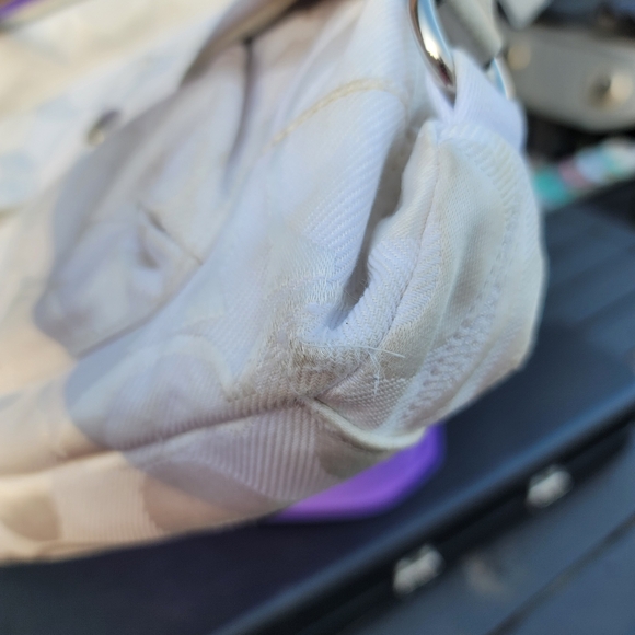 Coach Signature Canvas Kyra Daisy Crossbody Bag - Picture 12 of 16